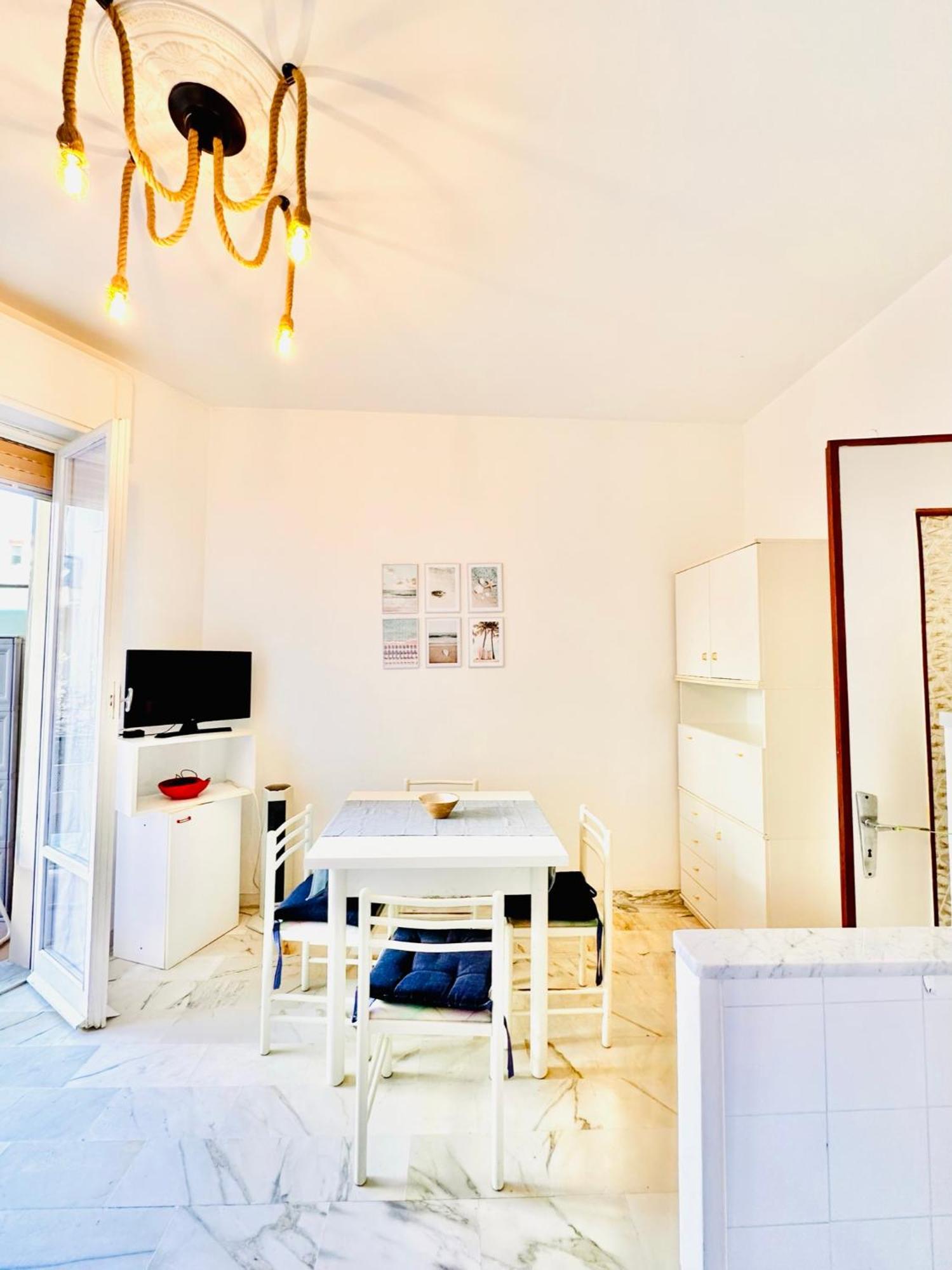 Ferienwohnung Hostdomus - Cozy Corner Near The Sea Finale Ligure Exterior foto